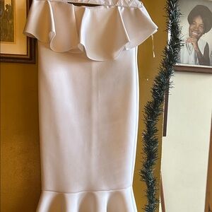 Elegant Strapless White Dress